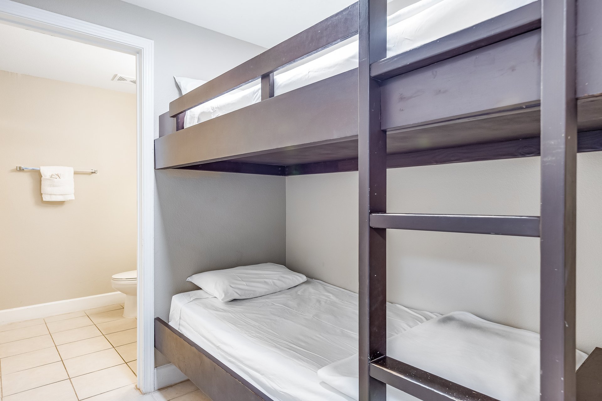 Tidewater Beach Resort 913 18