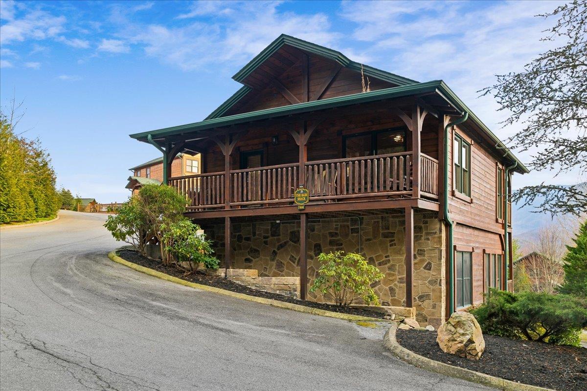 02Front Elevation