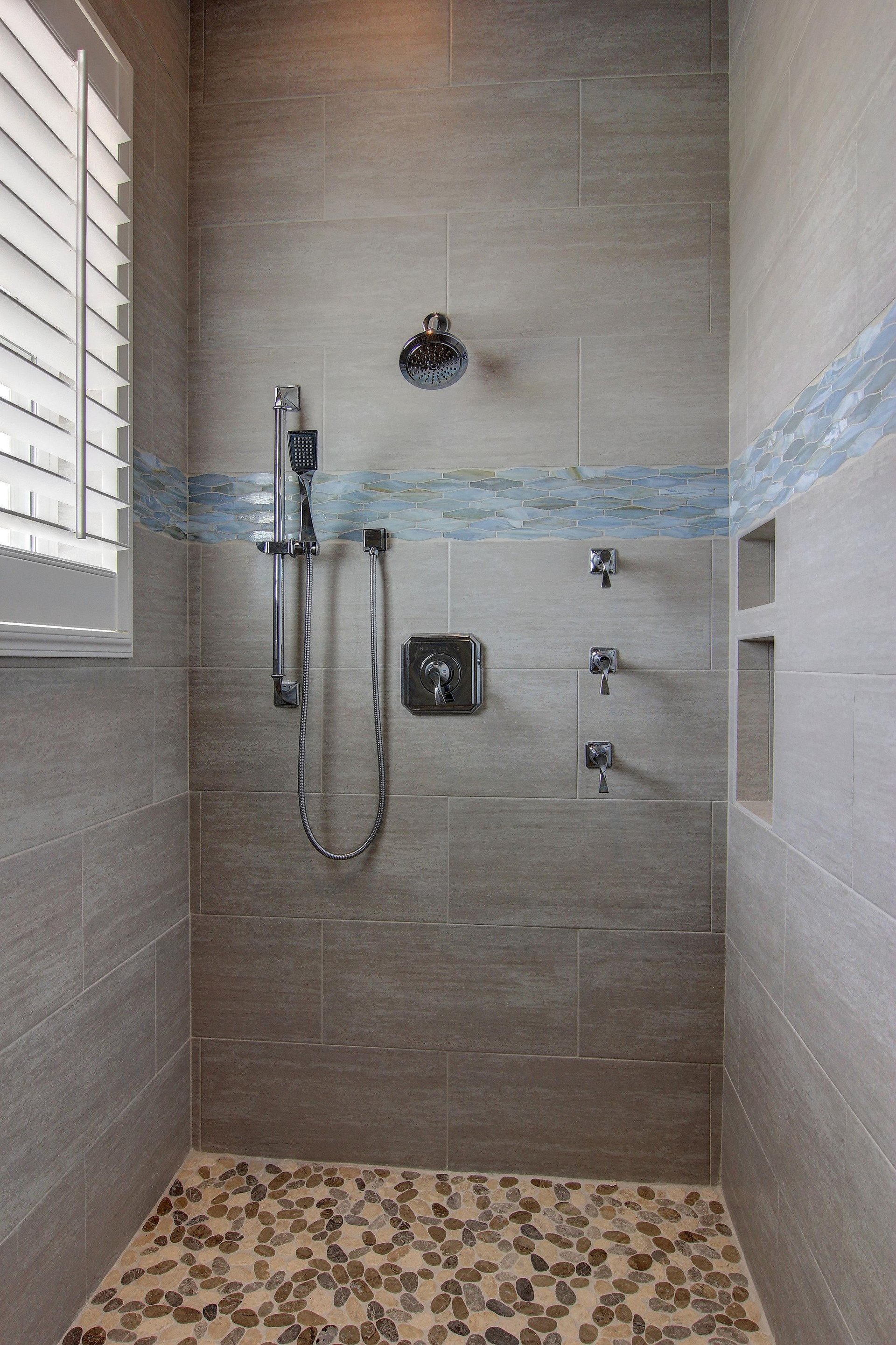 Primary King Bathroom, 2nd Floor