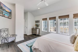 Queen Suite, 2nd Floor