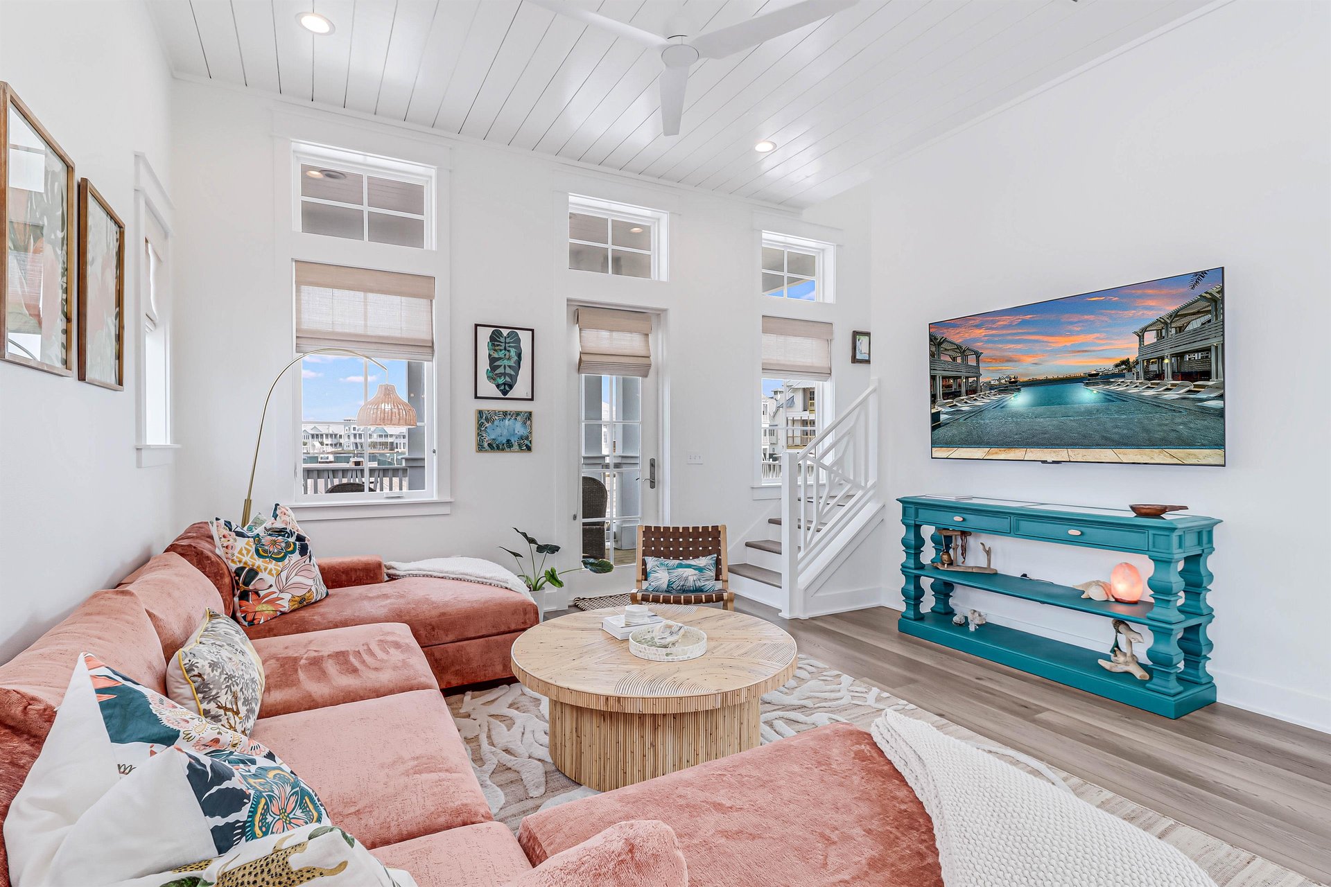 Living Area, 2nd Floor