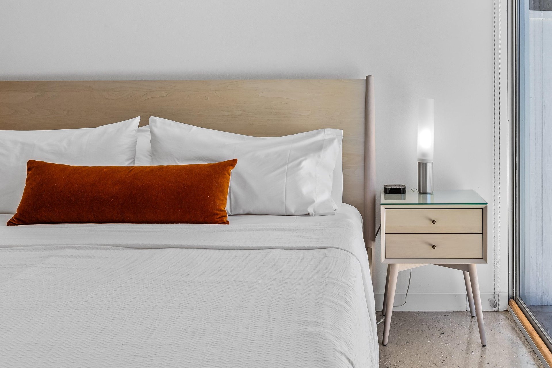 Chic nightstand