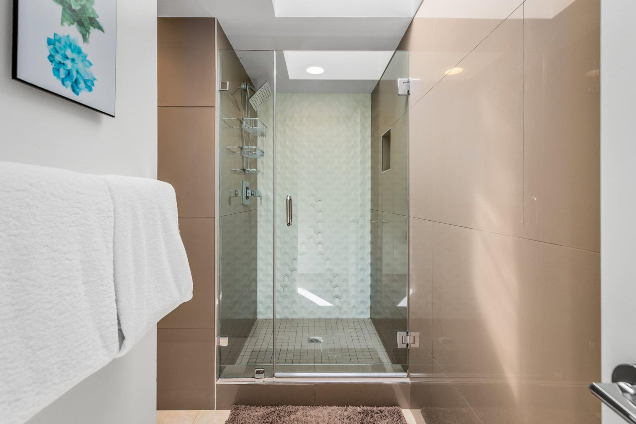 Walk in shower