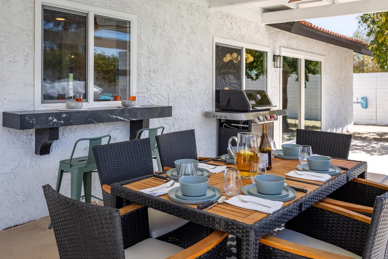 Room for six at this table