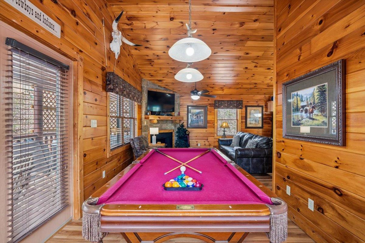 33Rec Room