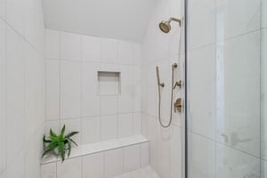 Second King  Bunk Bathroom, 3rd Floor