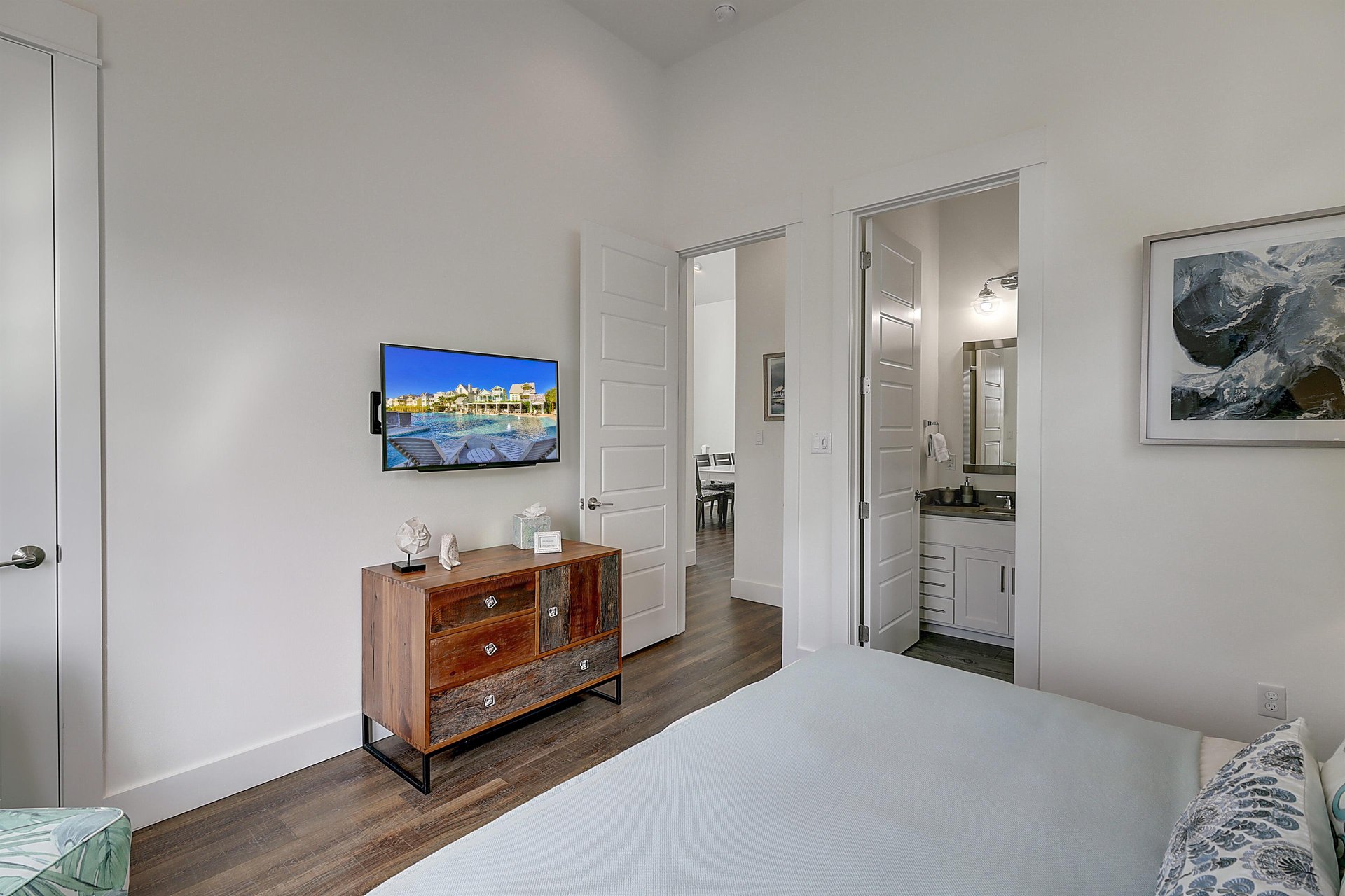 2nd King Bedroom, 2nd Floor