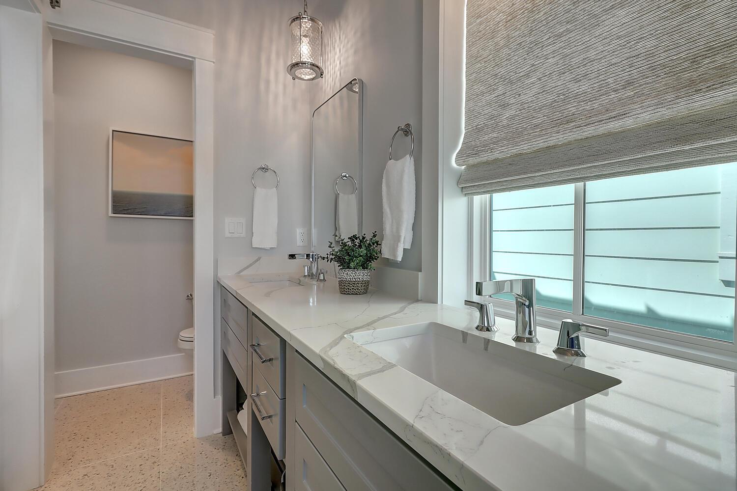 Primary Bathroom, 2nd Floor