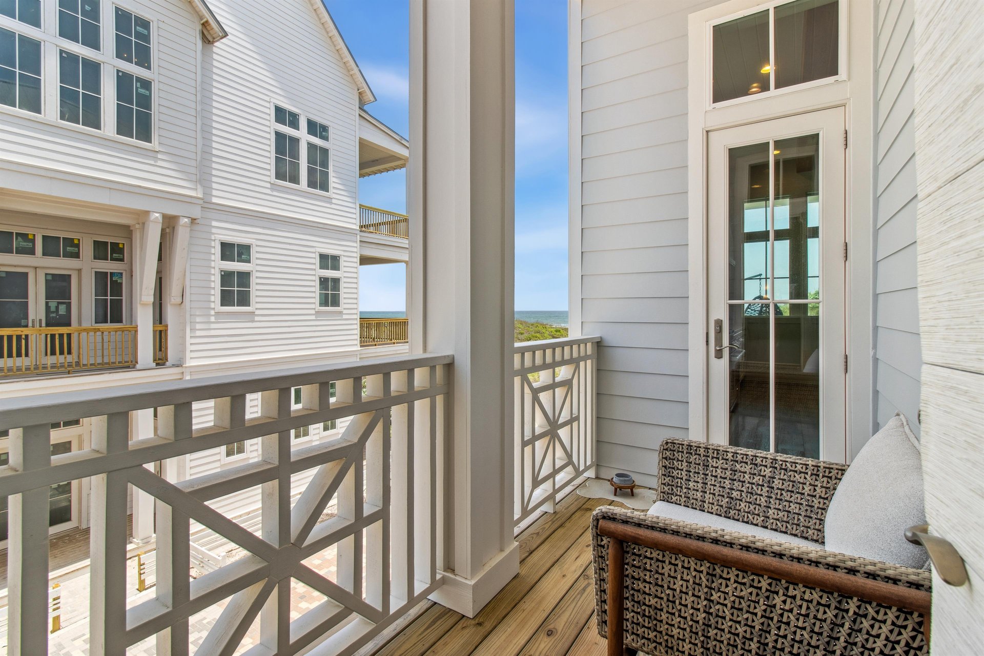 Third King Balcony, 2nd Floor