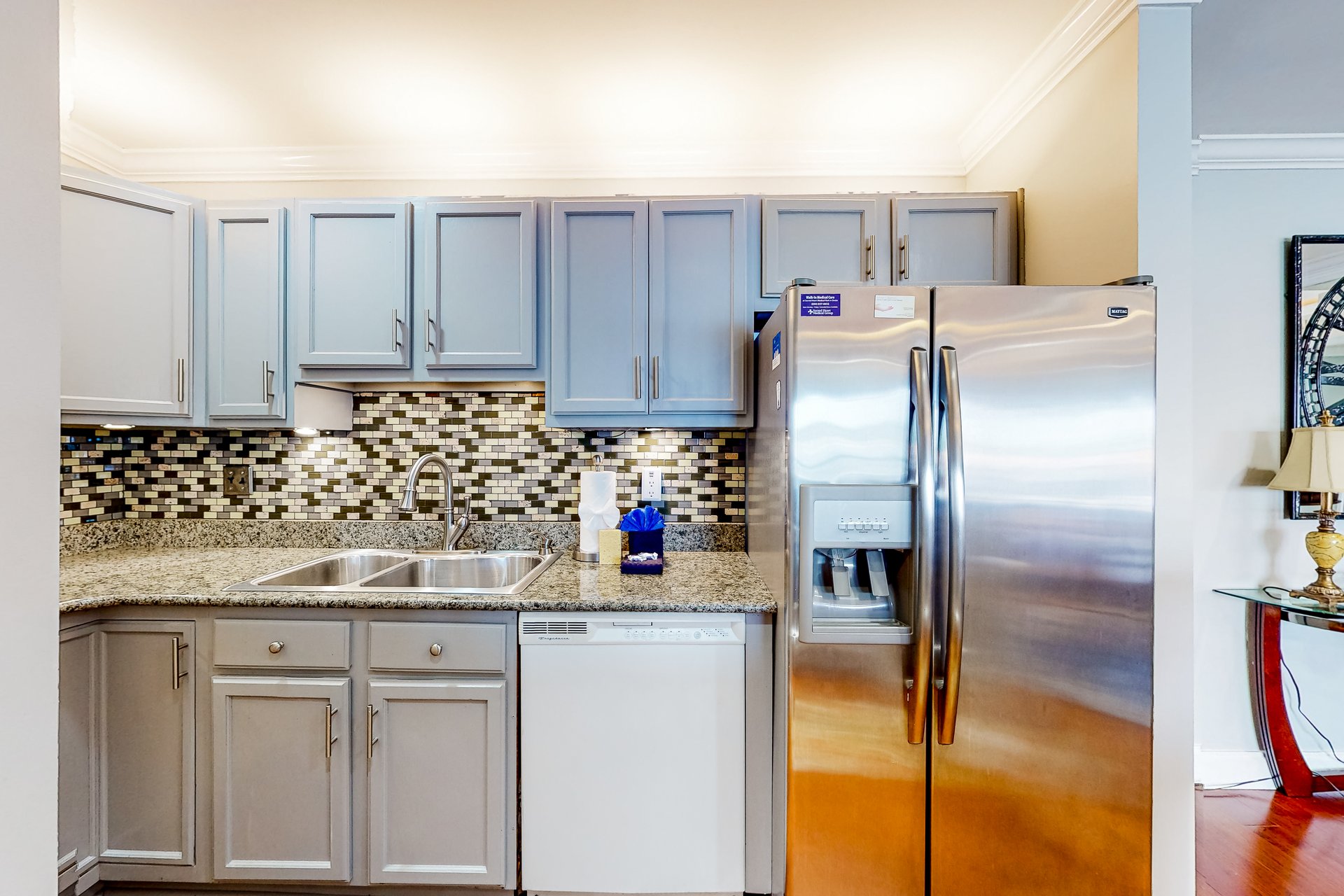 Sun King Yacht Club 2C 13