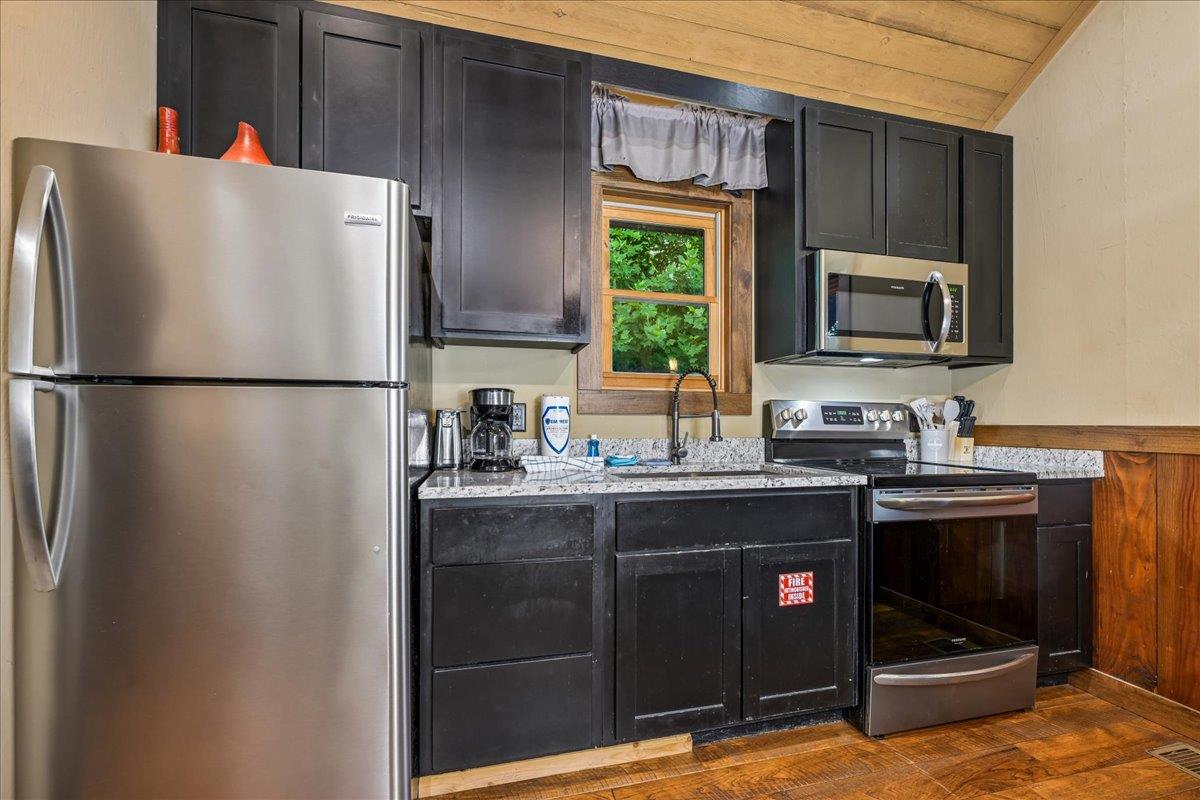 14Kitchen