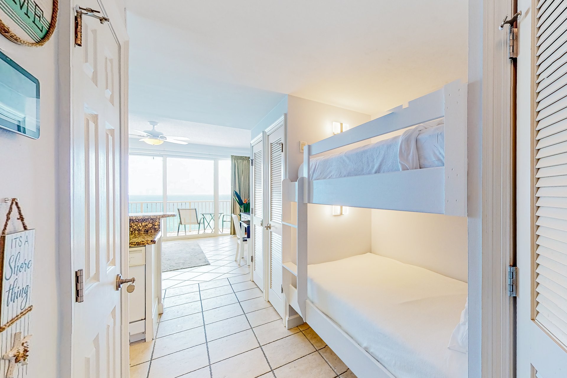 Boardwalk Condos, 906C 11