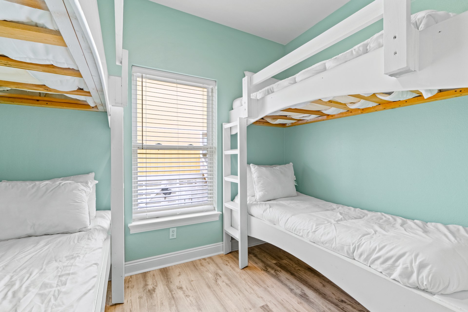 Peace of Paradise 22