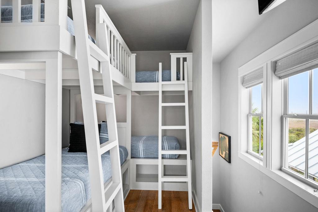 Bunk Tower, 3rd Floor