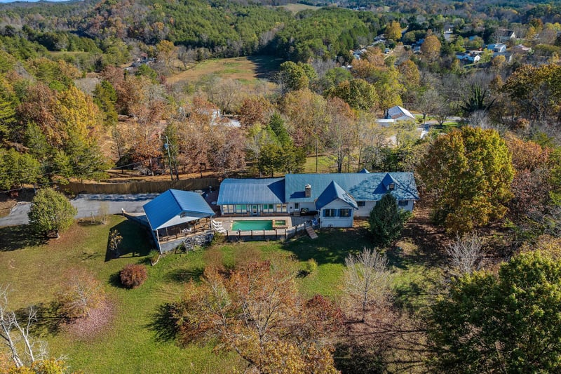 paradisesprings49