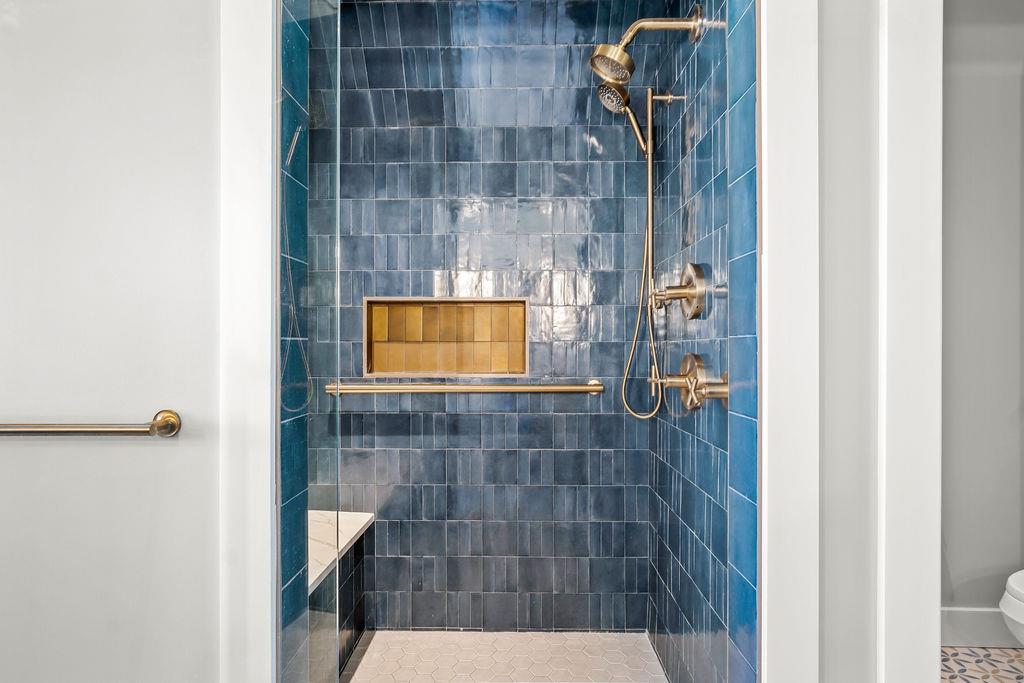 Primary King Bathroom, 3rd Floor