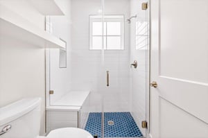 Bunk Bathroom, 1st Floor