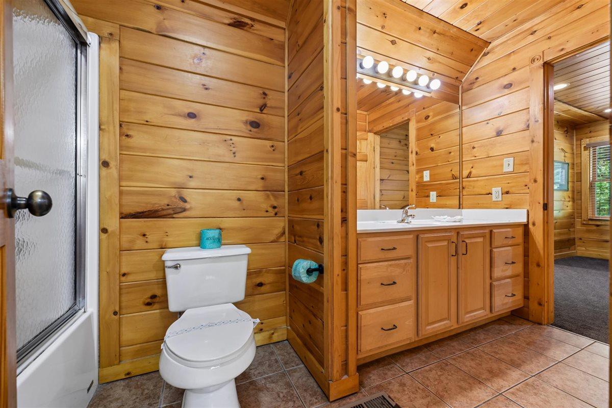 26Primary Bath