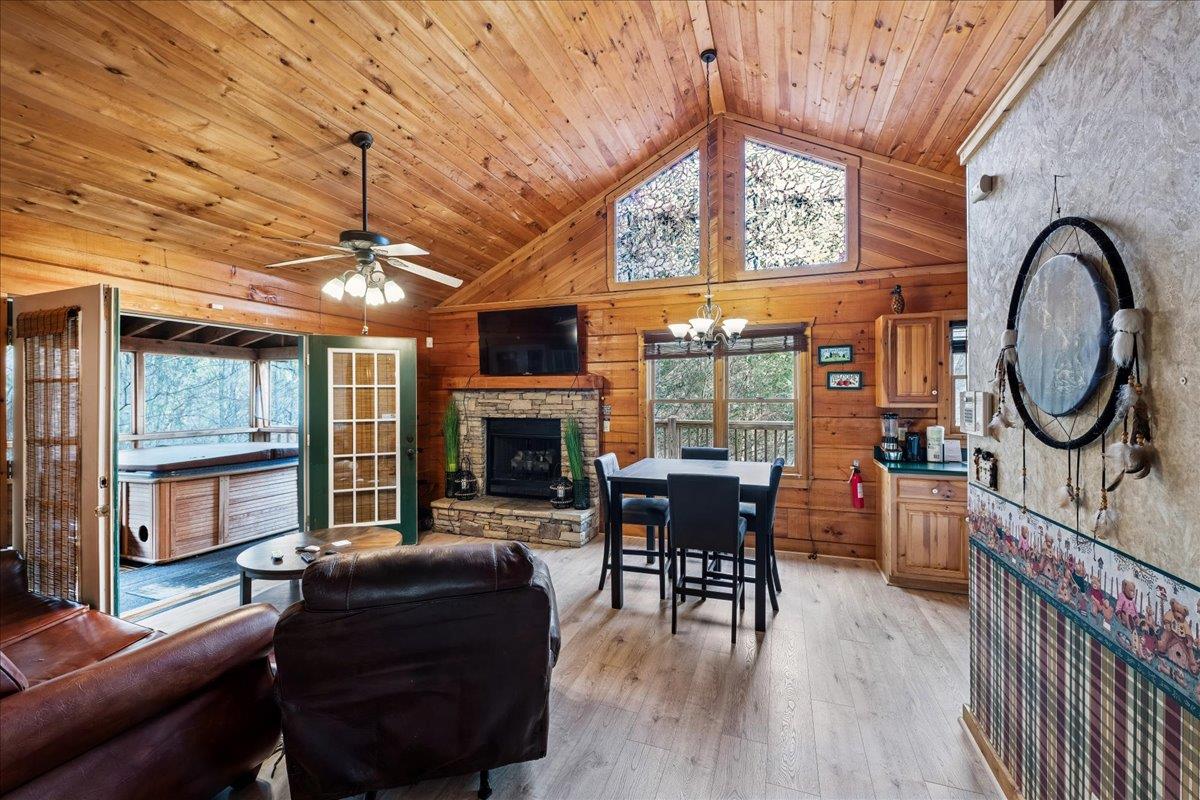 11Living Room