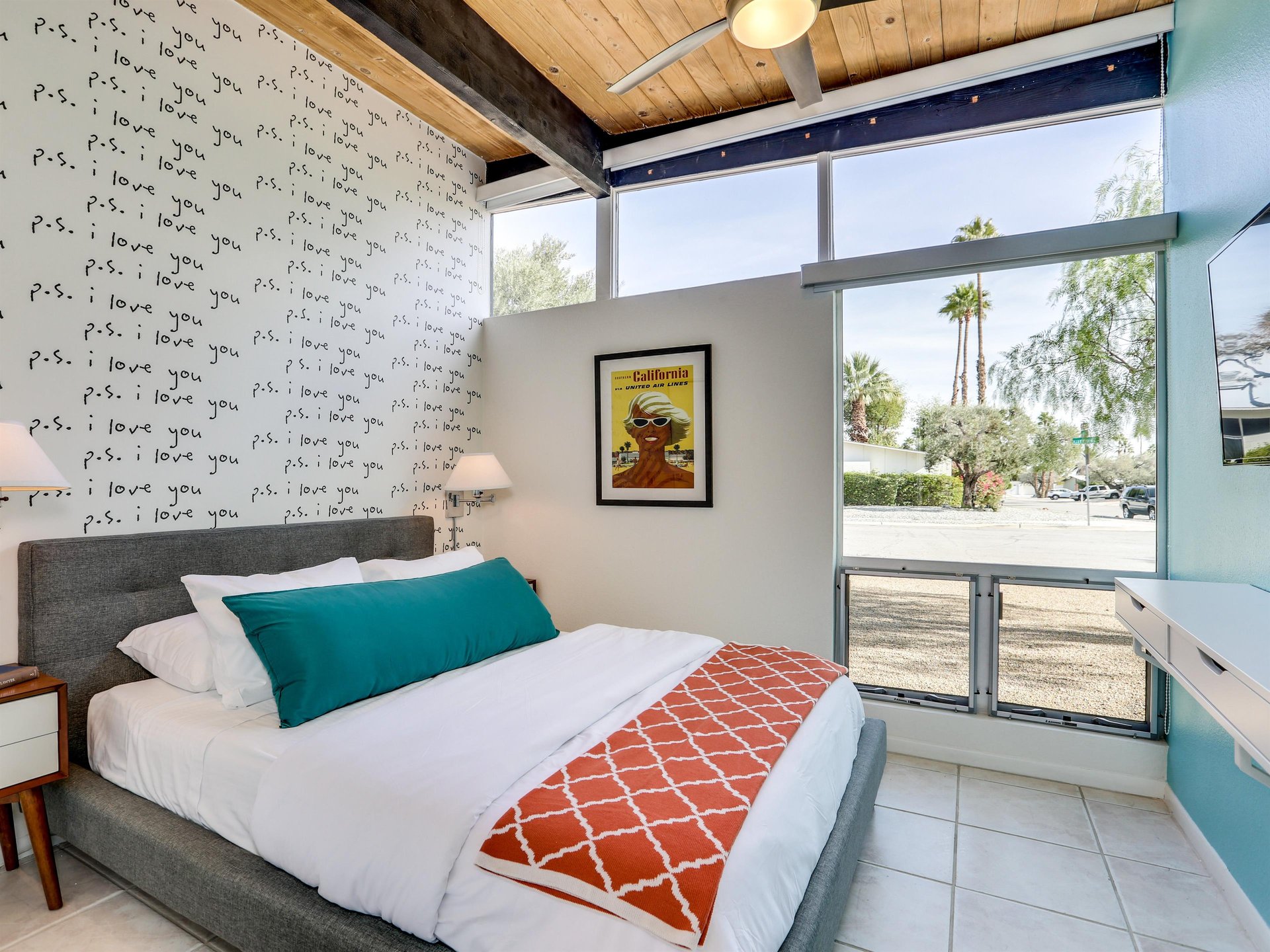 Gorgeous bedroom