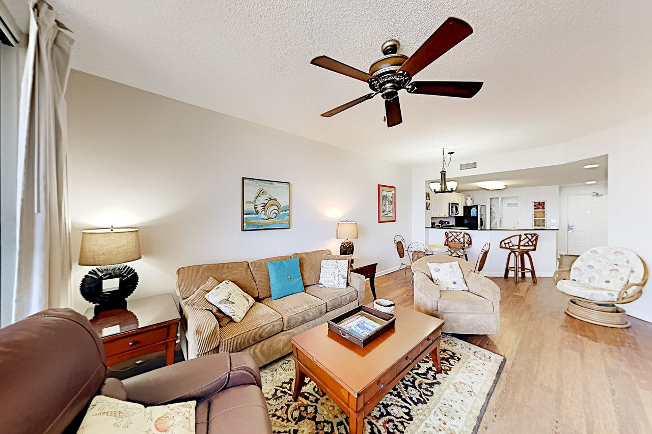 The Beach Club 208C 4