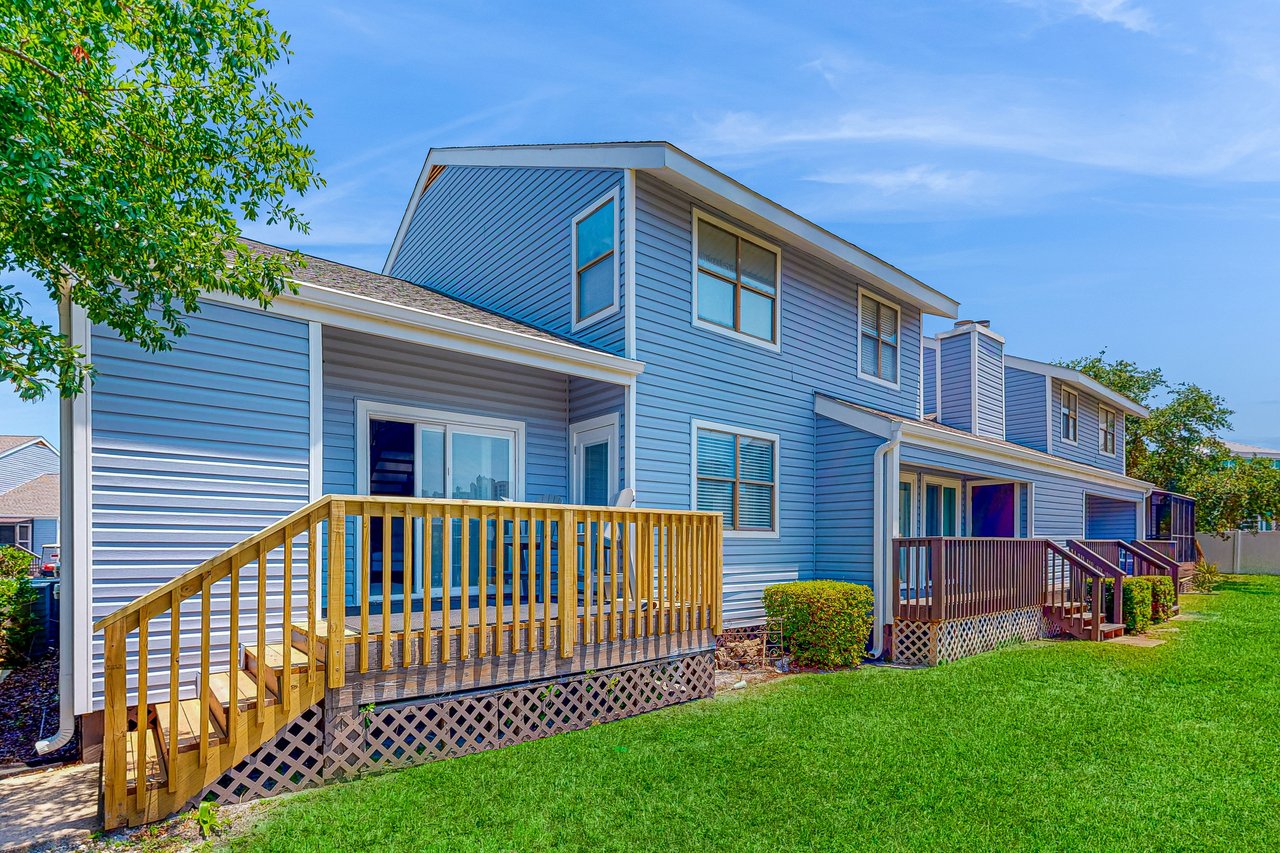 Mariner Lakes 18 1