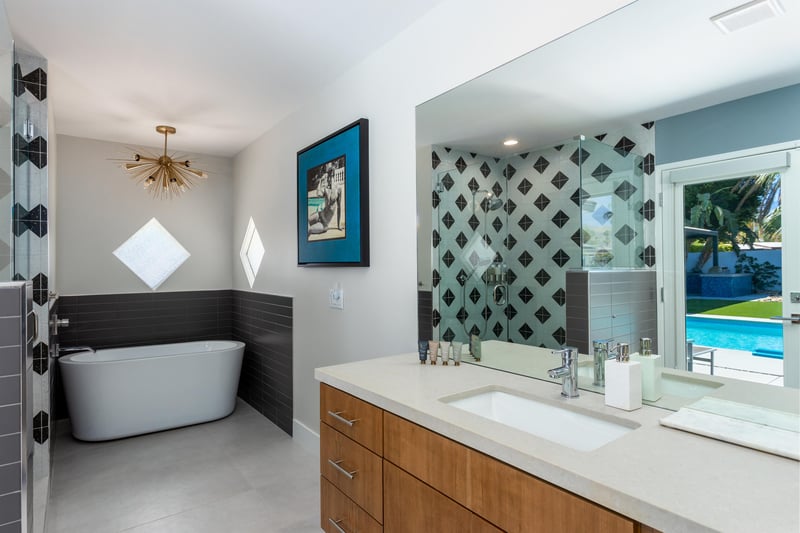 Pamper yourself in the luxurious bathroom