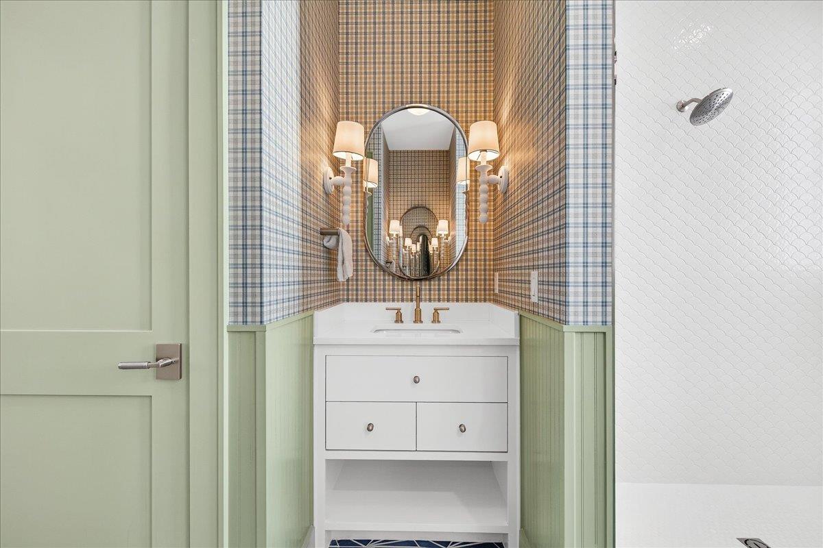 Bunk Bathroom, 3rd Floor