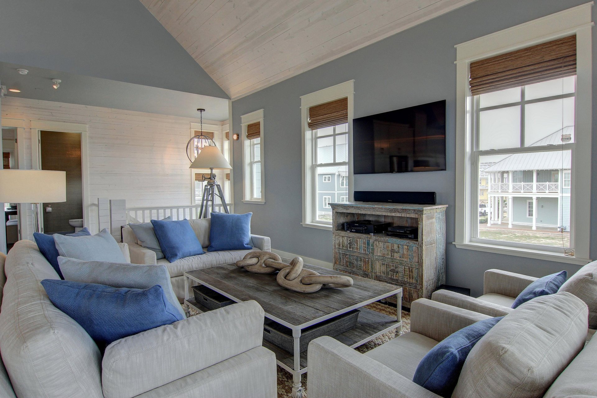 Living Room, 2nd Floor