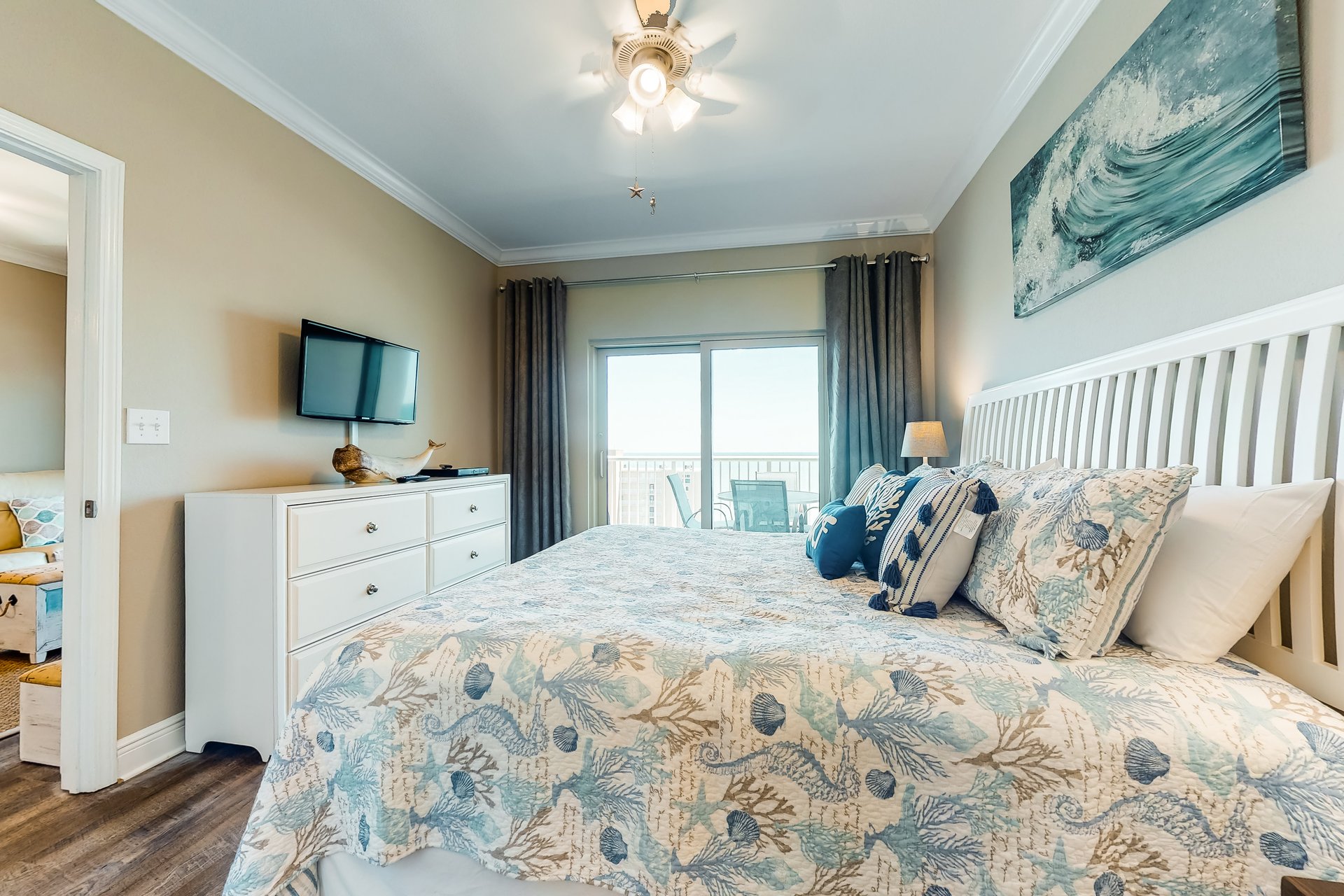 Crystal Tower 1004 12