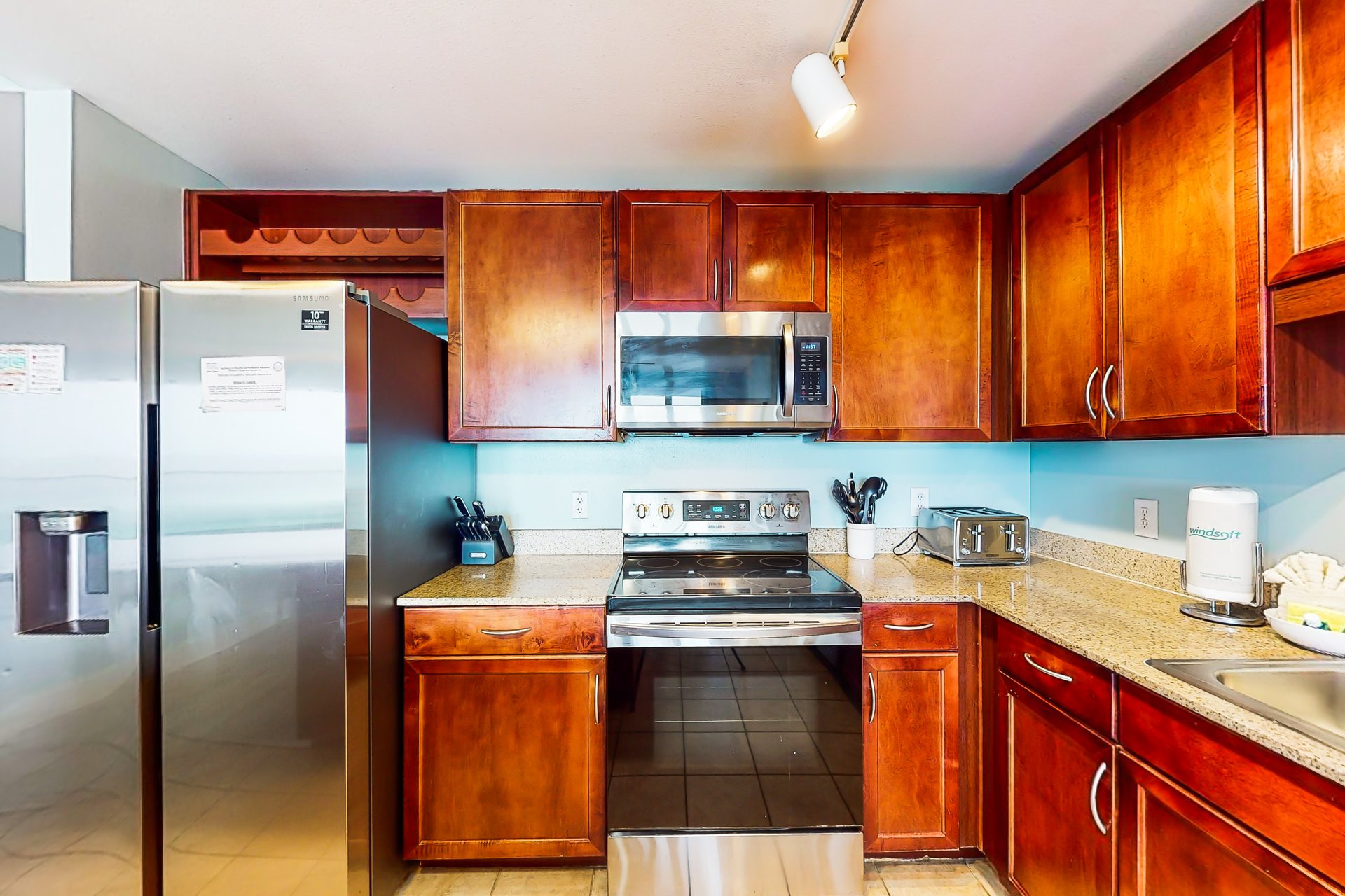 Laketown Wharf 1125 11