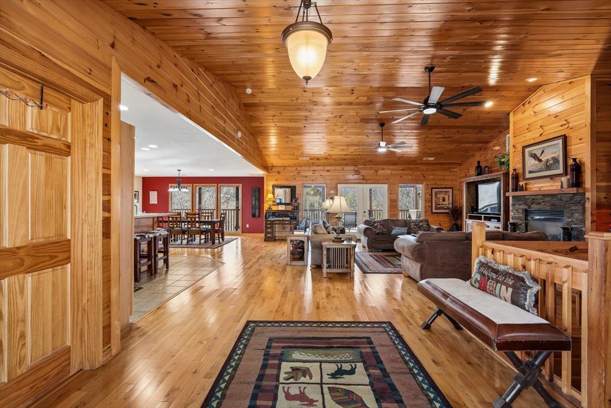 003Foyer