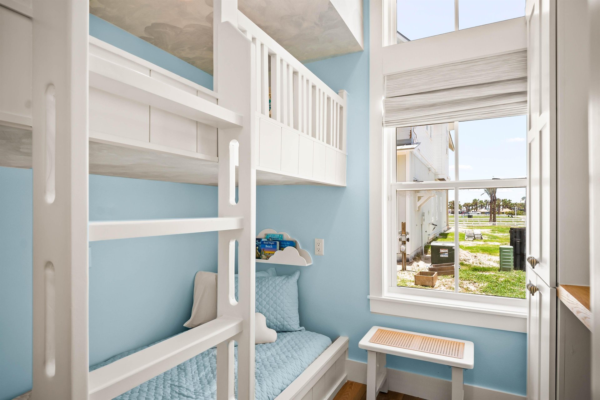 Flex Bunk RoomOffice, 1st Floor