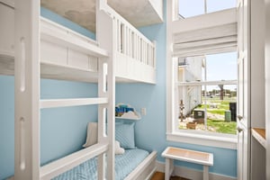 Flex Bunk RoomOffice, 1st Floor