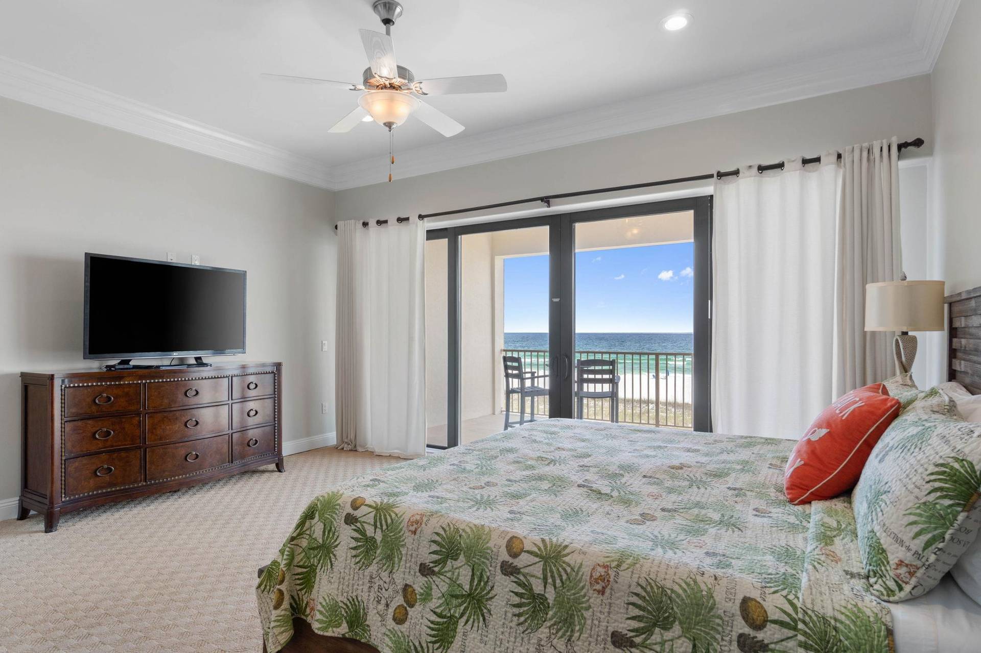 3rd Floor Master Bedroom King
