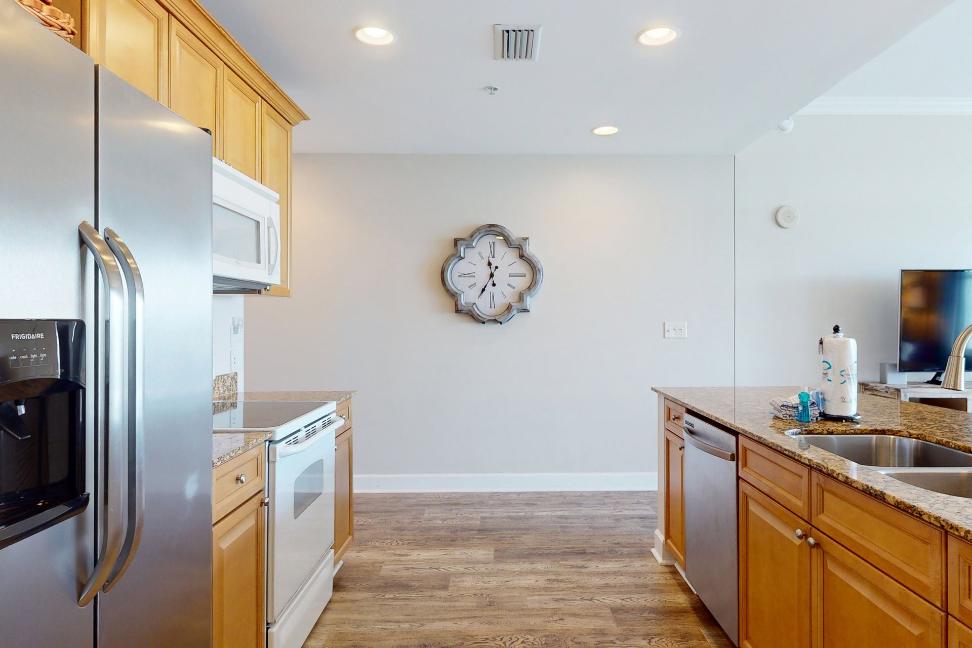 Reflections At Bay Point 506 8