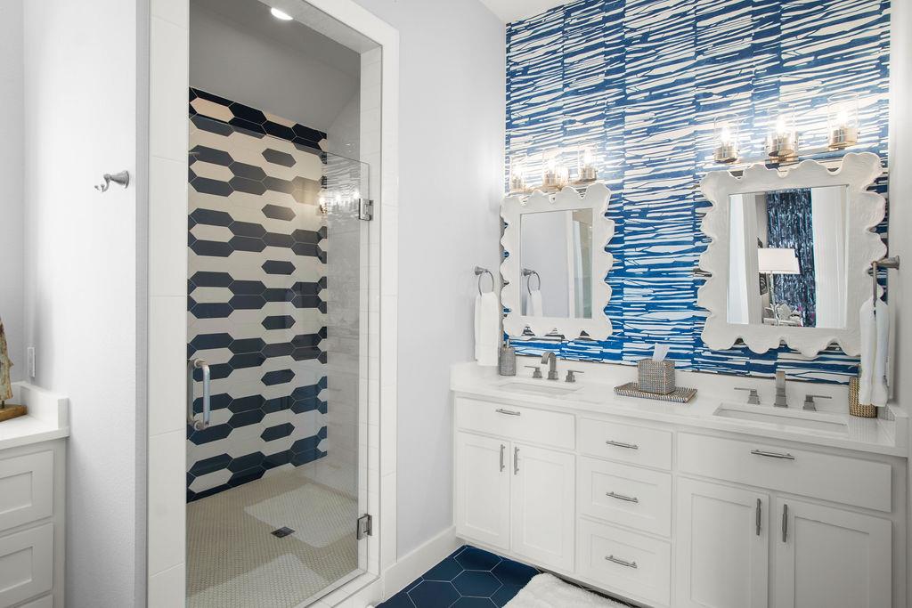 Primary King Bathroom, 2nd Floor