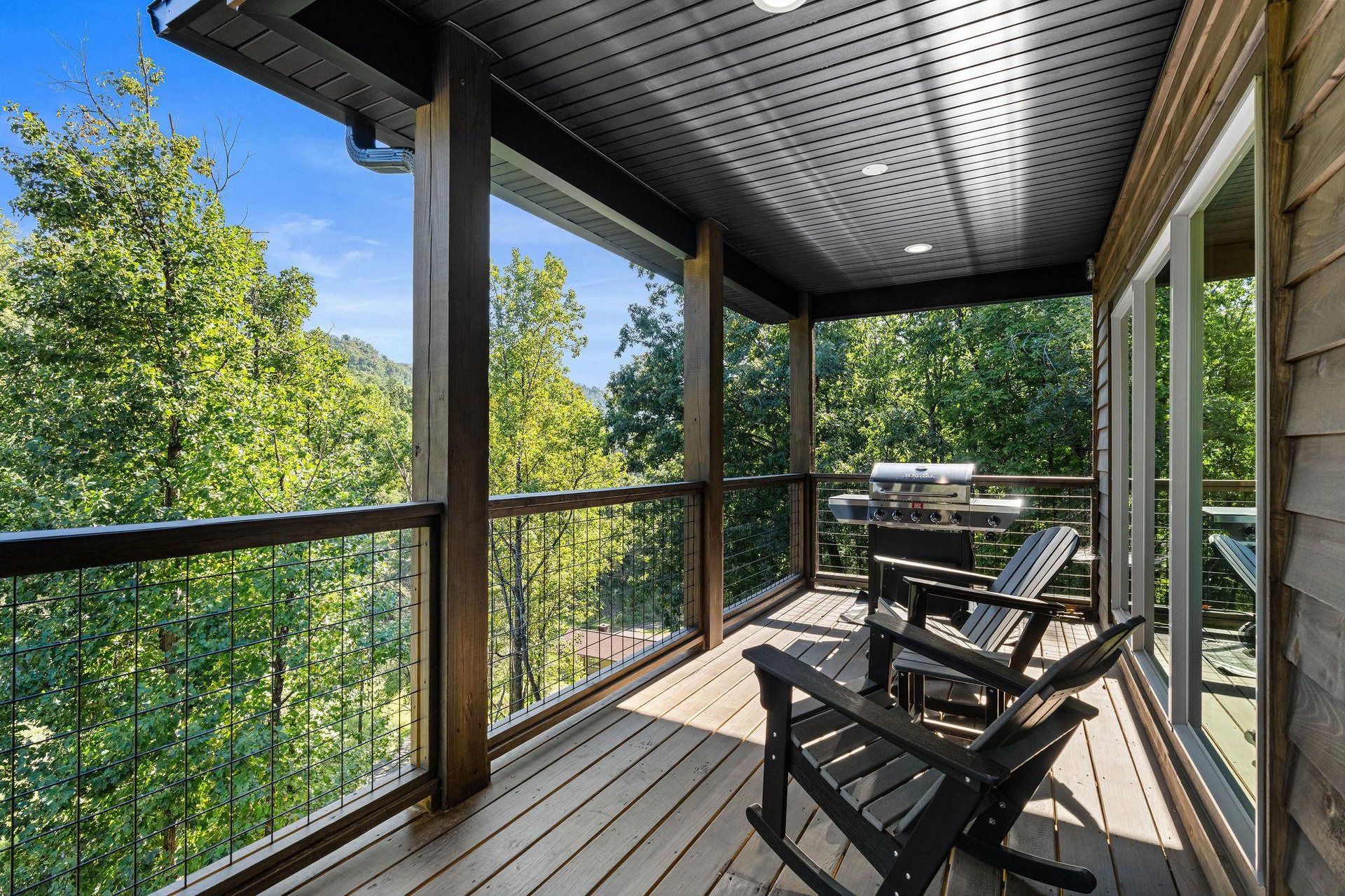 rockytoplodge18