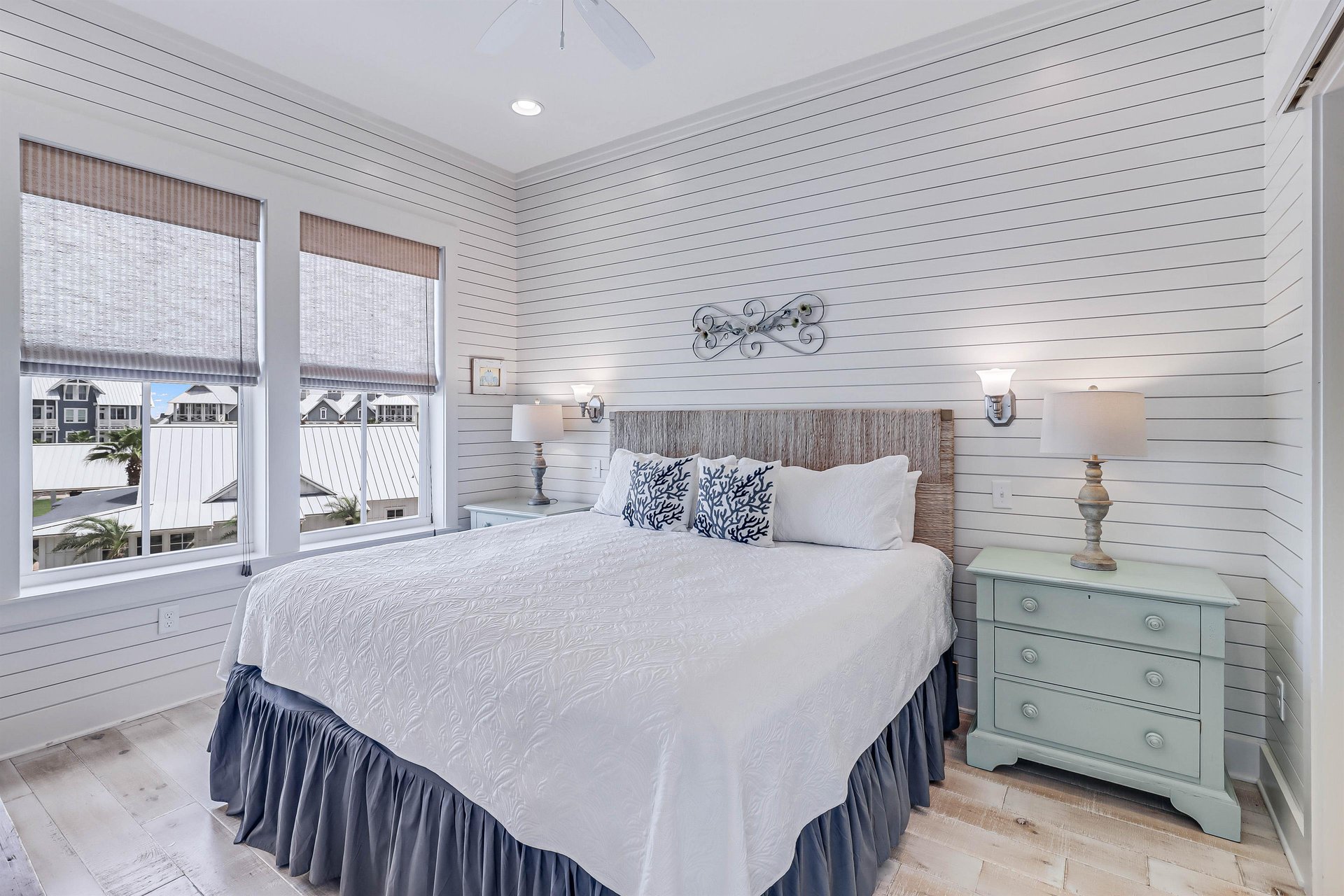 Back King Bedroom, 1st Floor