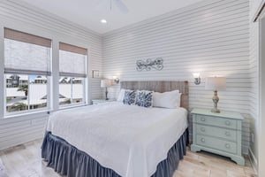 Back King Bedroom, 1st Floor