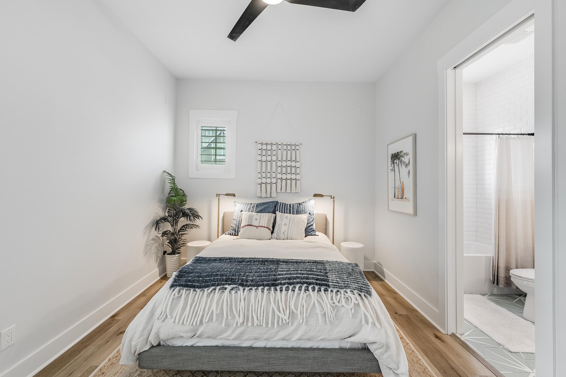 Queen Suite, 2nd Floor