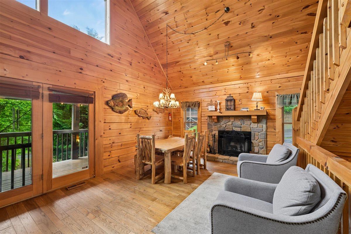 25Living Room
