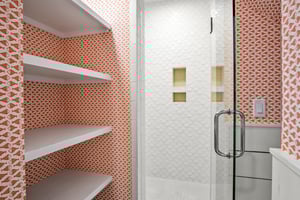 Bunk Bathroom, 1st Floor