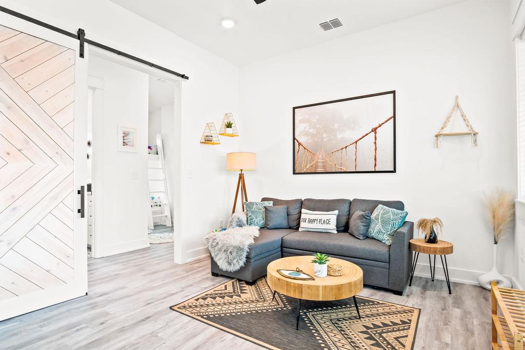 Second Living Room, 1st Floor