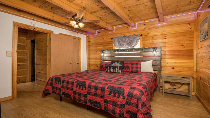 king bed
