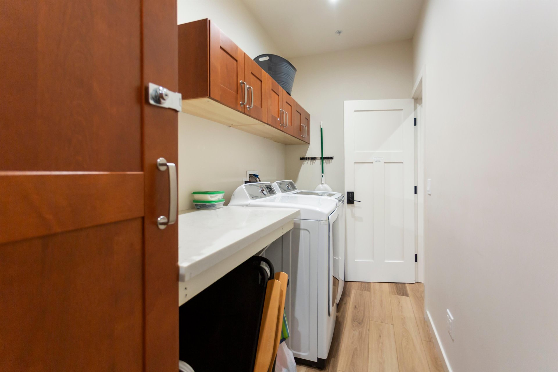 Washer, dryer, beach chairs and roll away bed available for guest use.