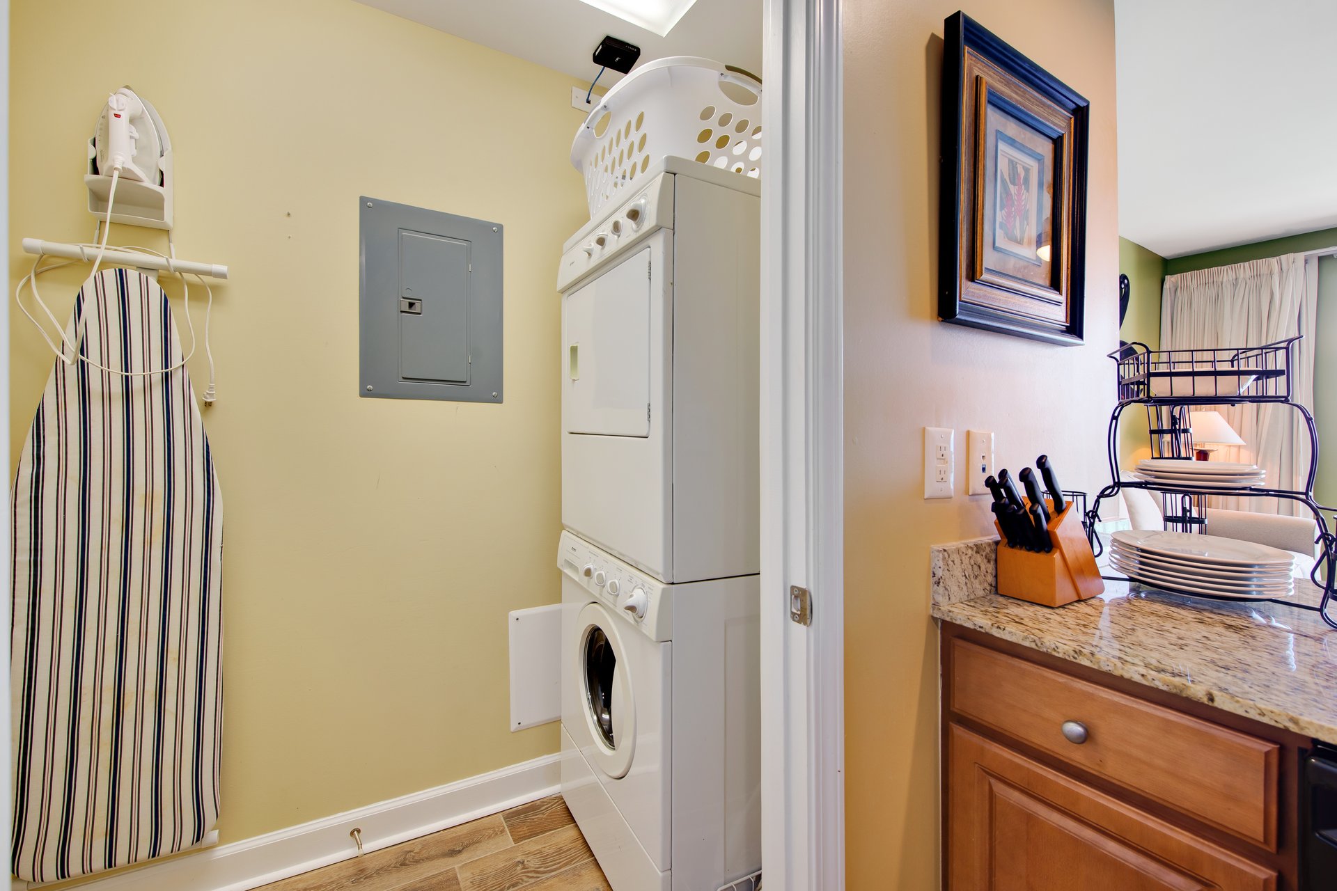 Splash Resort 1404W 17