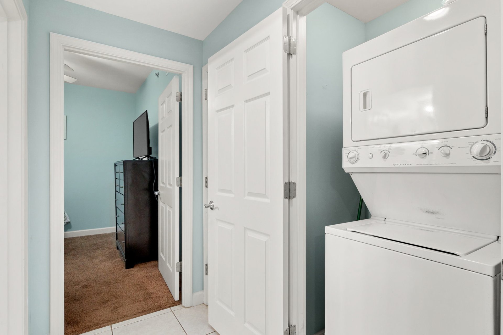 Splash Resort 1902W 20