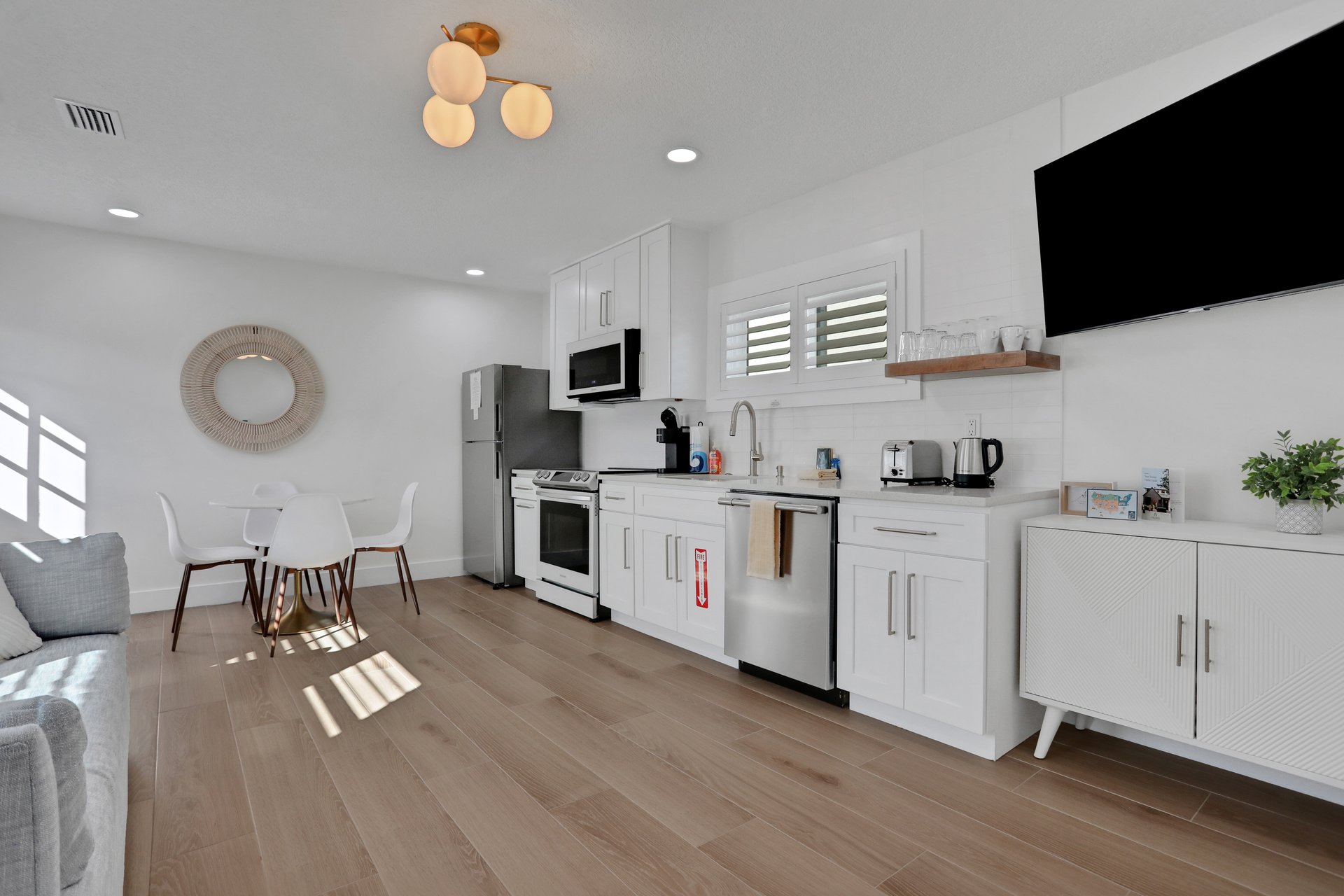 Palmetto Paradise  A 35