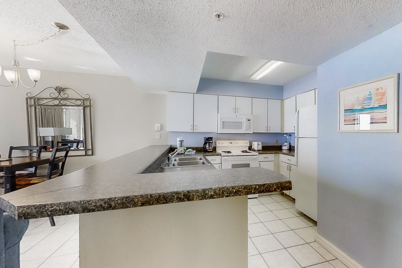 Pelican Beach Resort 210 5